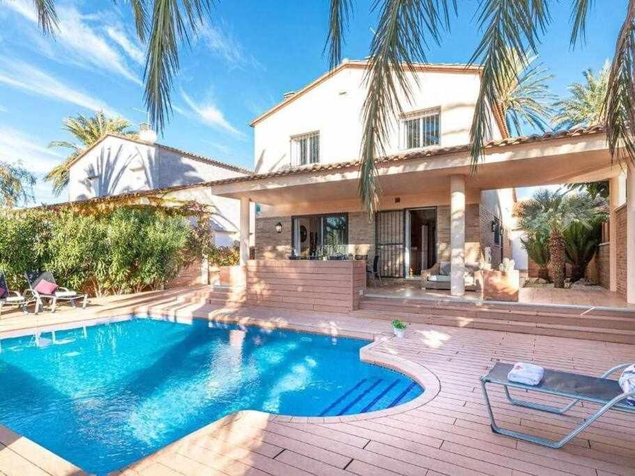 Joouvacations Pani * Empuriabrava