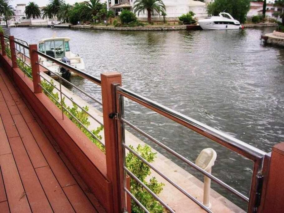 Joouvacations Pani * Empuriabrava